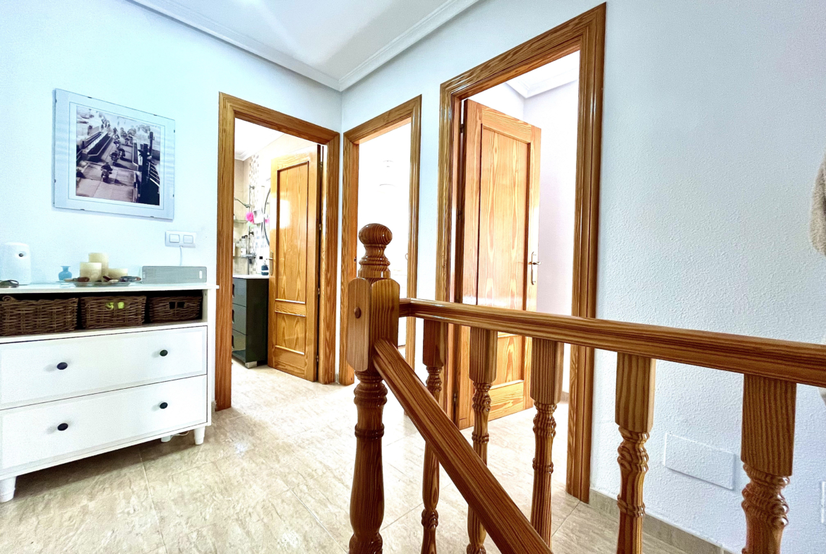 Modern family bathroom with walk-in shower in Los Narejos house by Levante Properties.