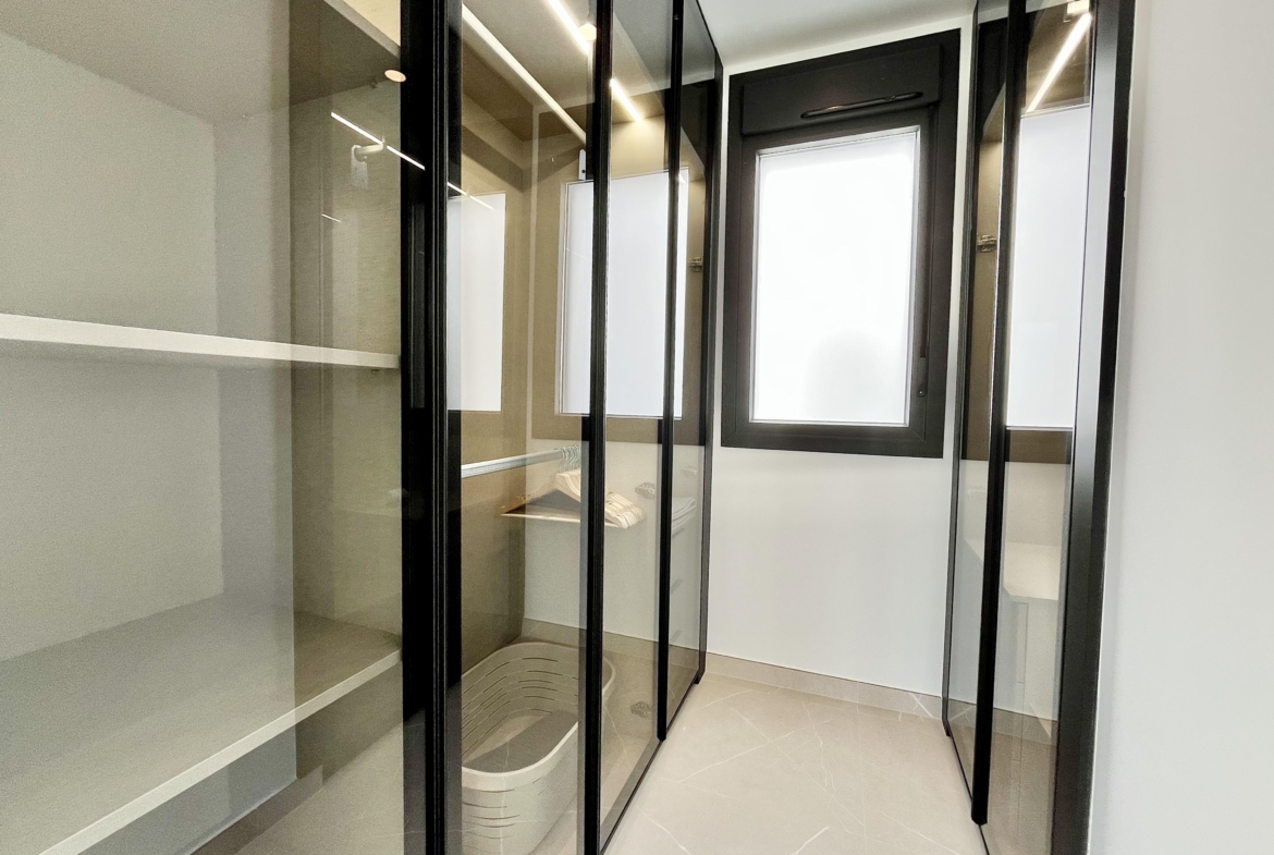 Bedroom in a luxury villa at Santa Rosalía by Levante Properties