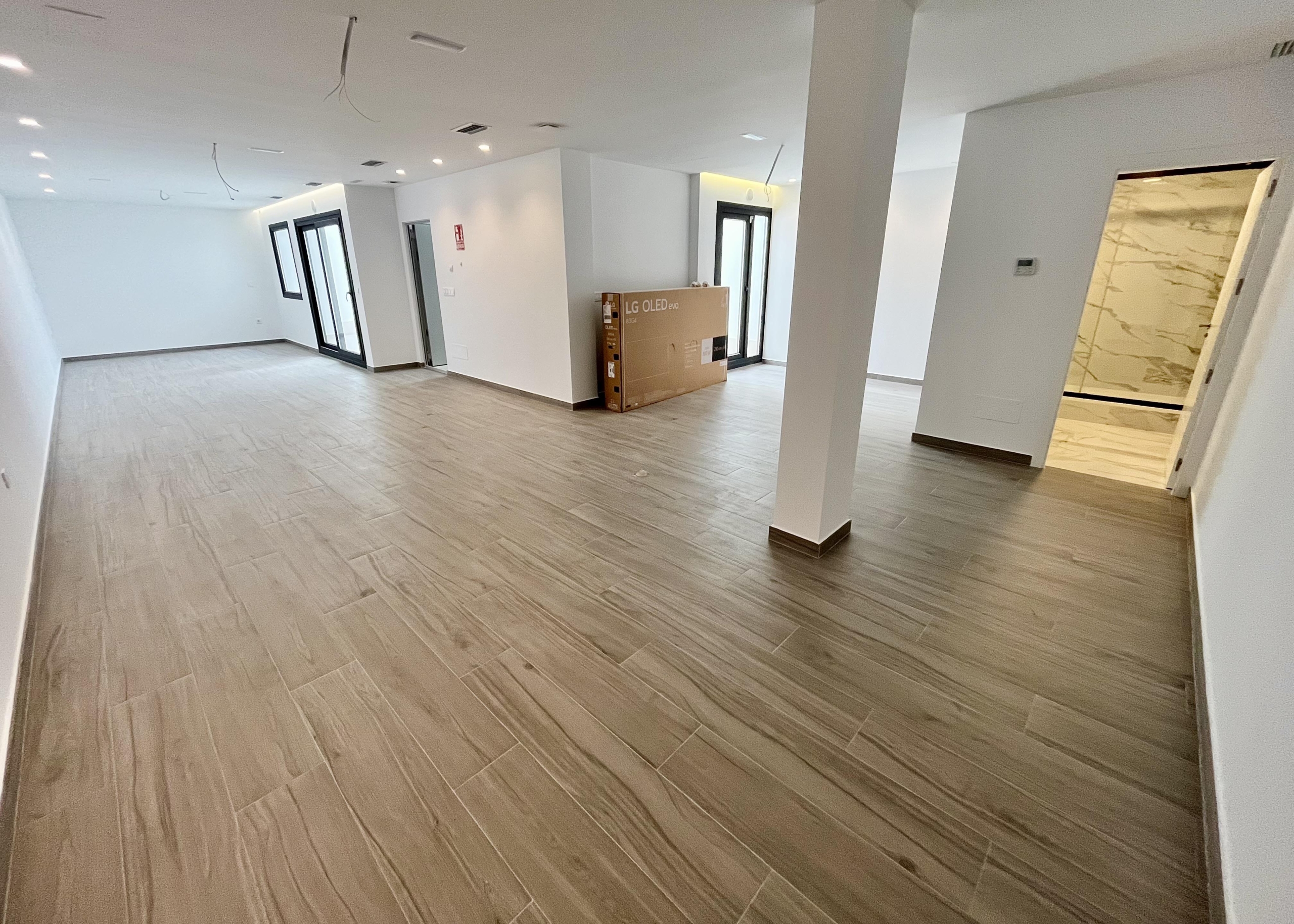 Basement living area with English patio in Villa Grosa, Santa Rosalía, Levante Properties