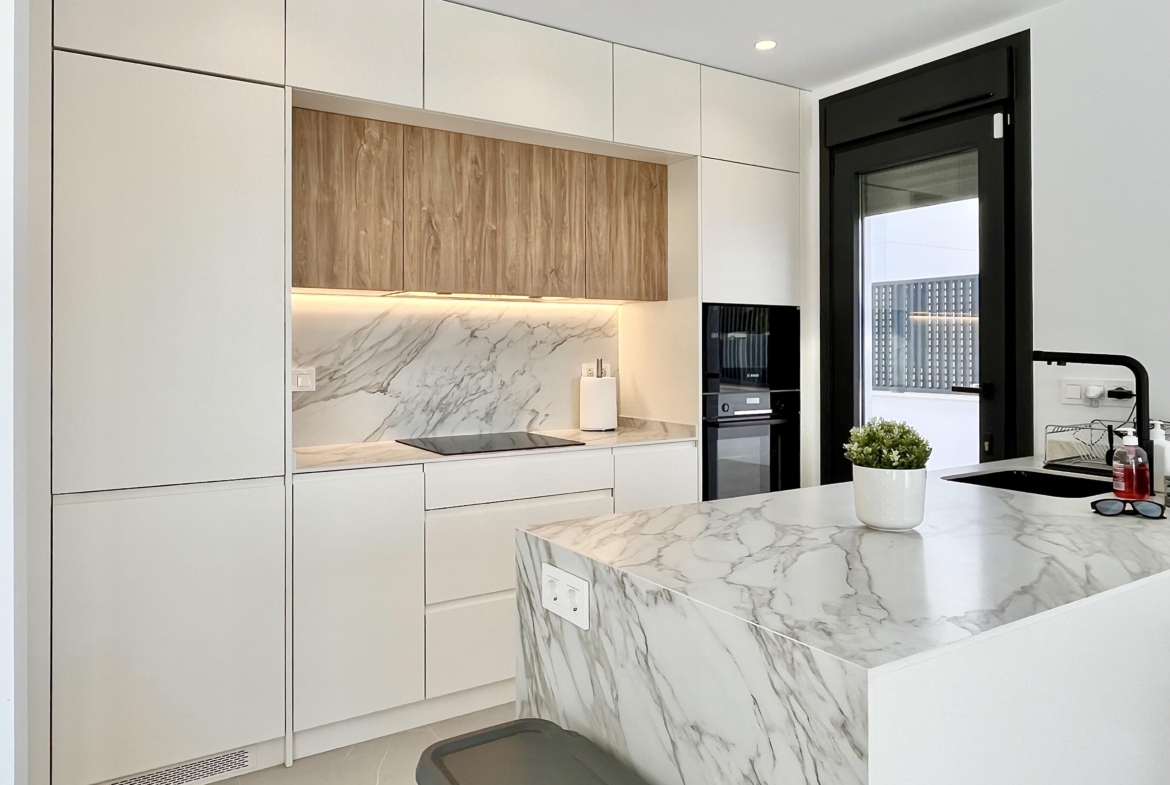 Open-plan kitchen and dining area in Villa Grosa, Santa Rosalía, by Levante Properties