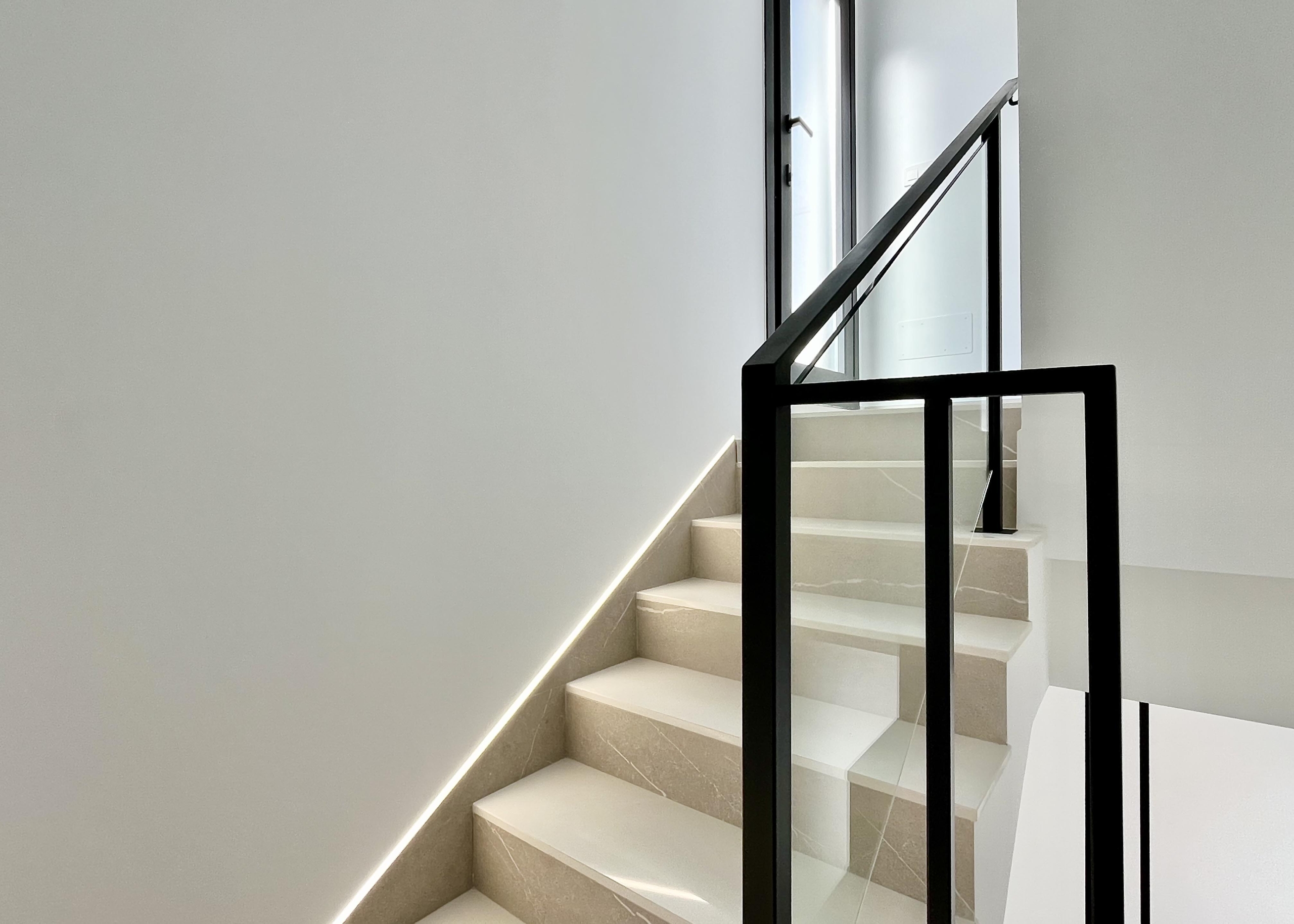 Staircase in a luxury villa at Santa Rosalía by Levante Properties