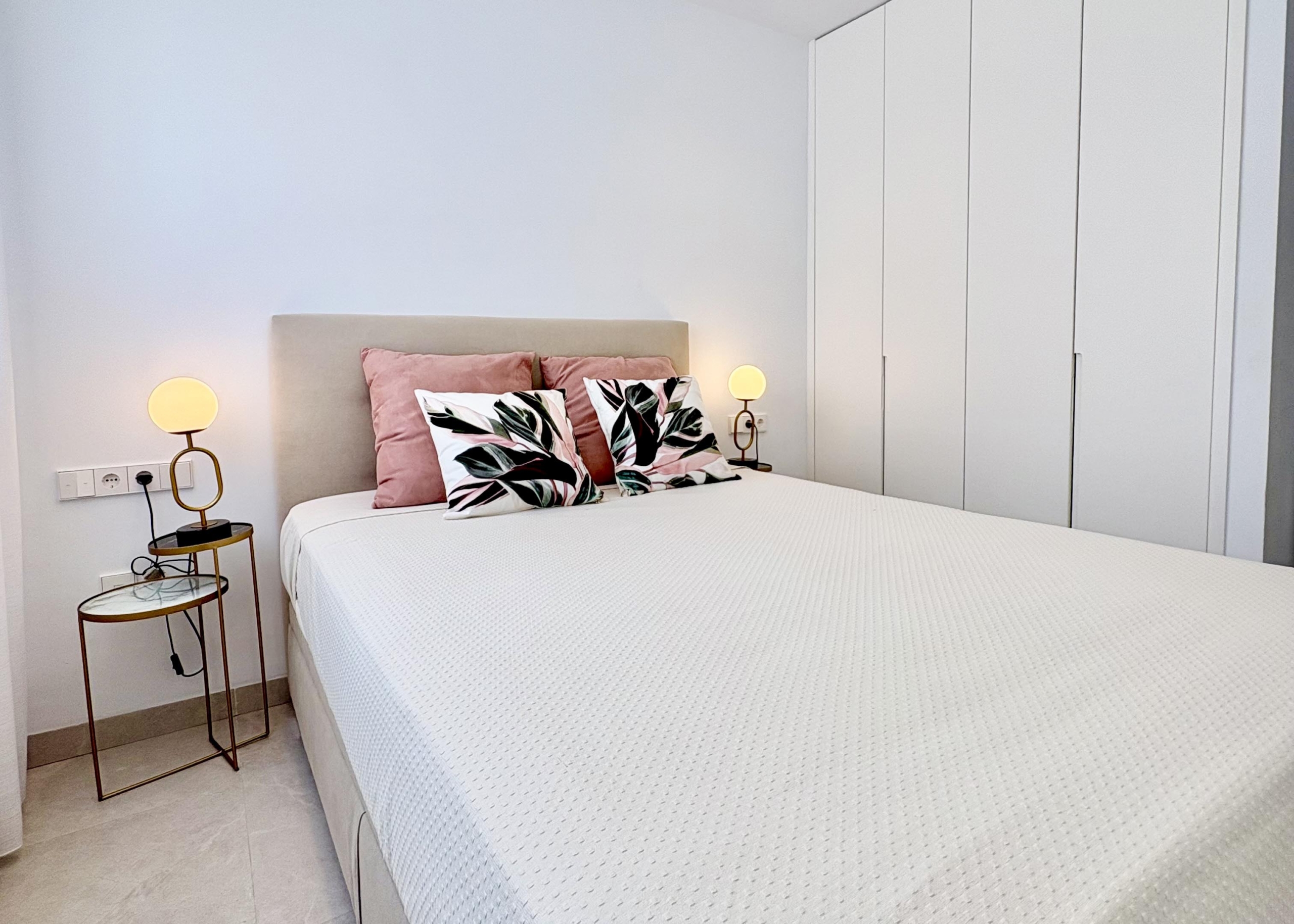 Modern bedroom in Villa Almendro at Santa Rosalía Lake & Life Resort by Levante Properties