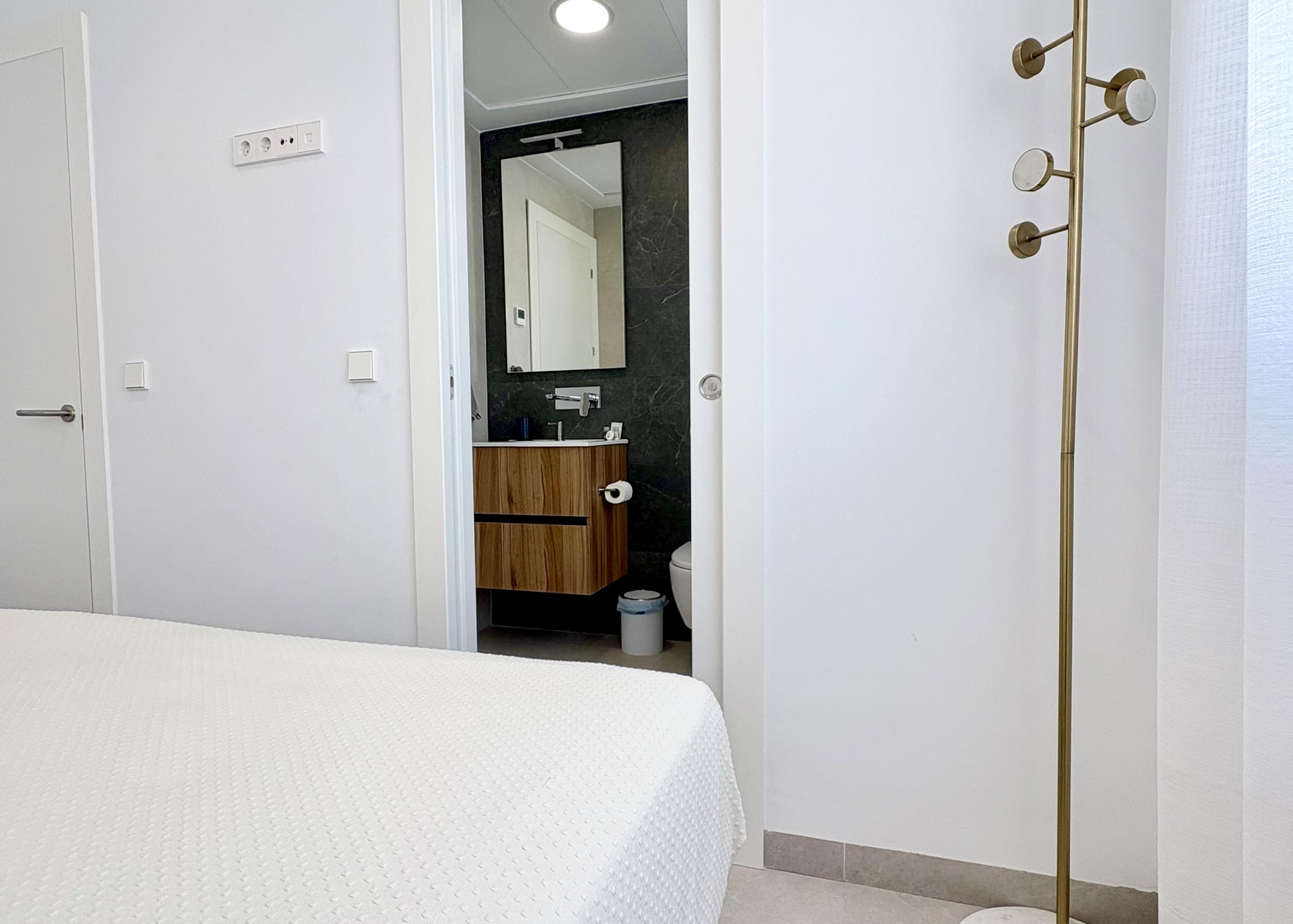 Modern bathroom in Villa Almendro at Santa Rosalía Lake & Life Resort by Levante Properties