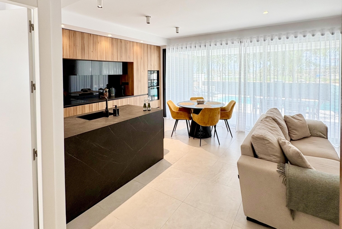 Fully equipped modern kitchen in Villa Almendro Santa Rosalía