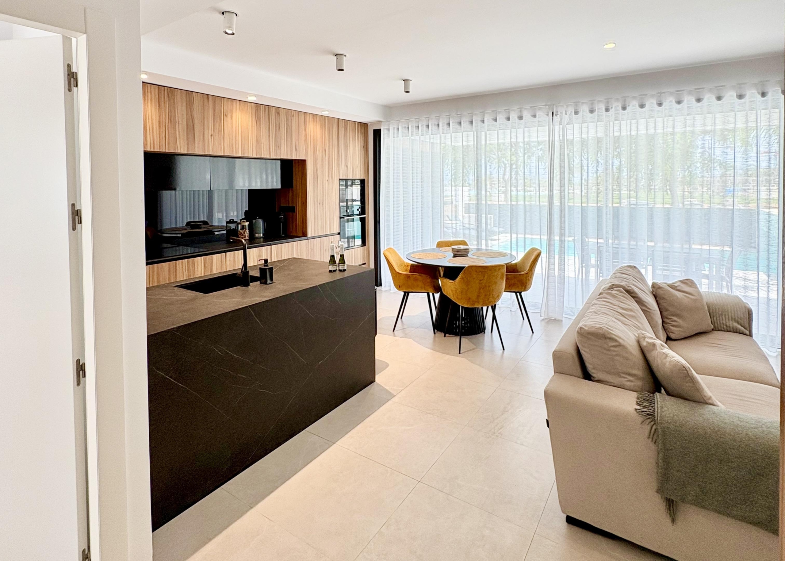 Fully equipped modern kitchen in Villa Almendro Santa Rosalía