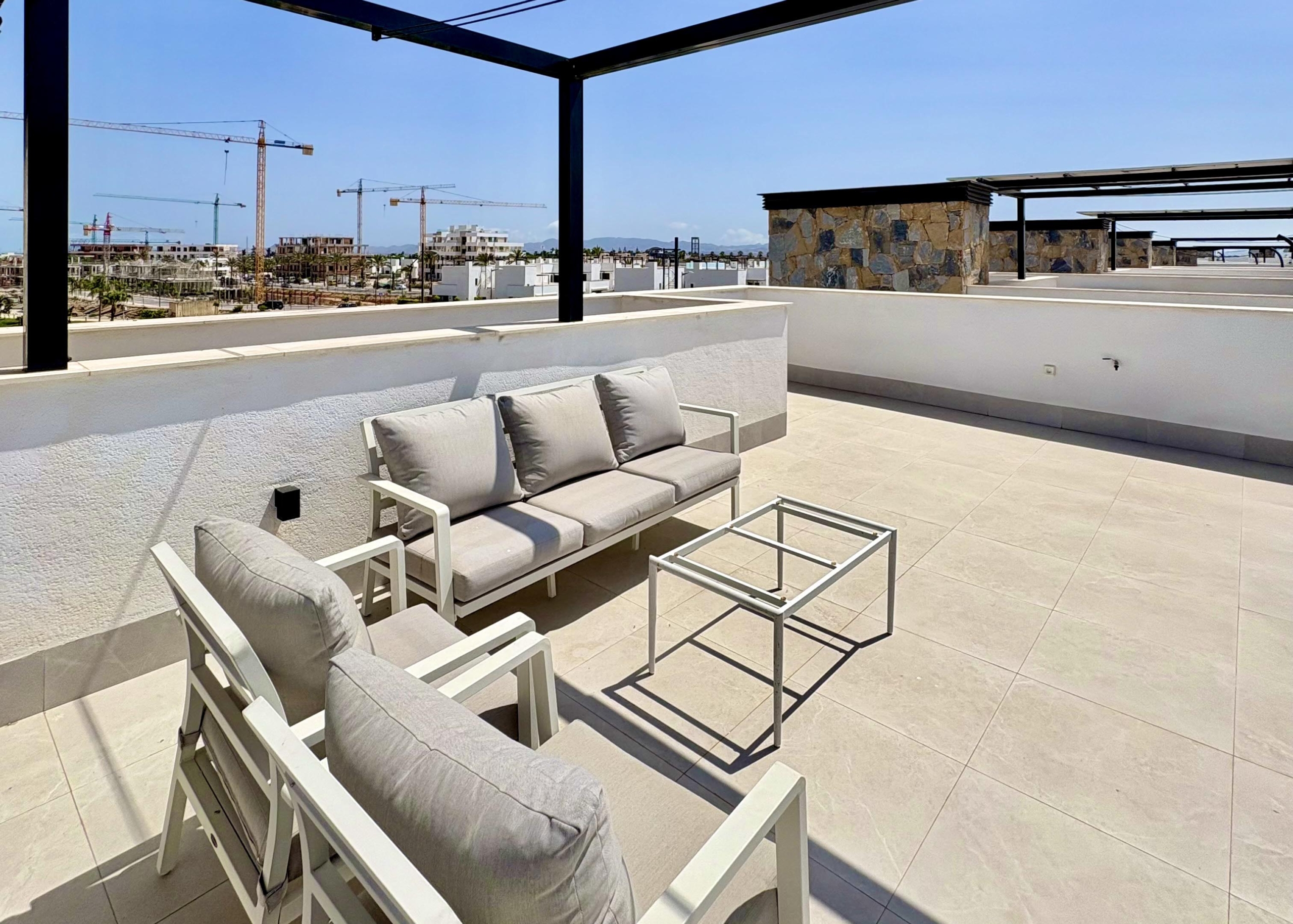 Rooftop solarium with outdoor kitchen at Villa Almendro Santa Rosalía