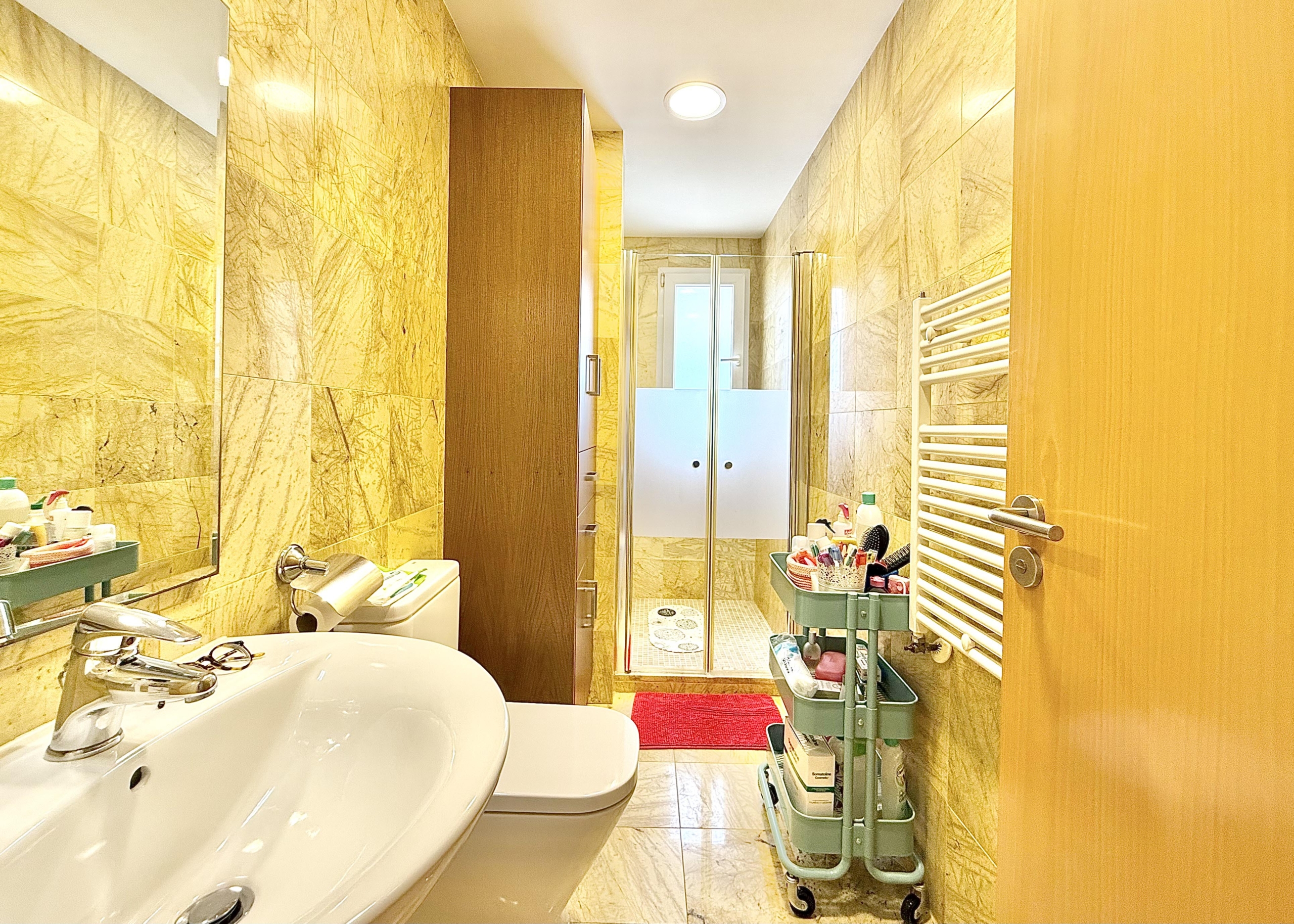 Modern contemporary bathroom in a Levante Properties villa at Mar Menor Golf Resort.