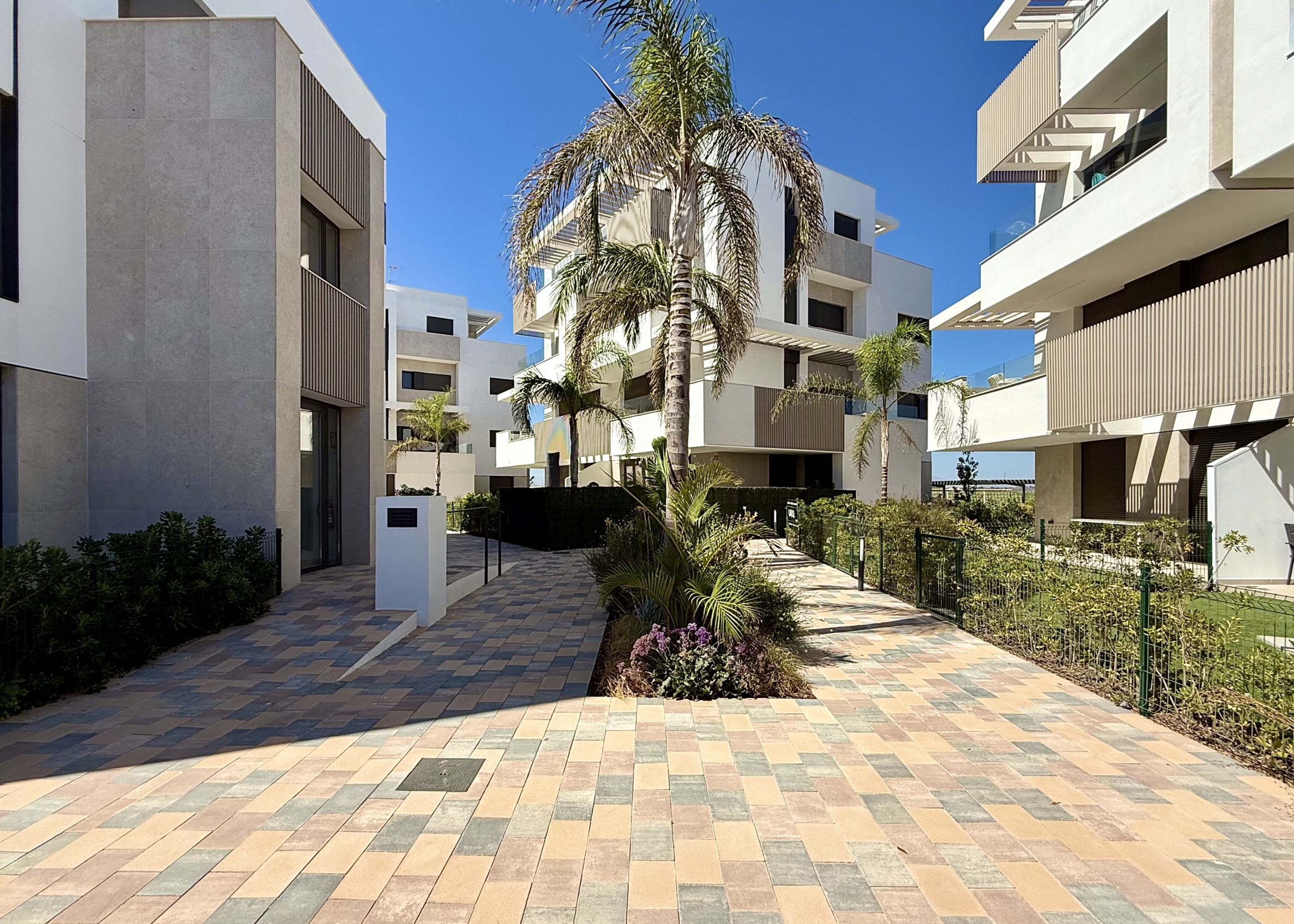 Exterior of Mirador apartment building in Santa Rosalía Lake & Life Resort