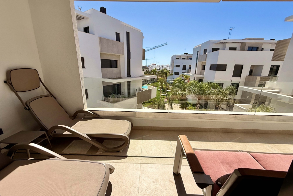 Terrace of Mirador apartment overlooking the swimming pool