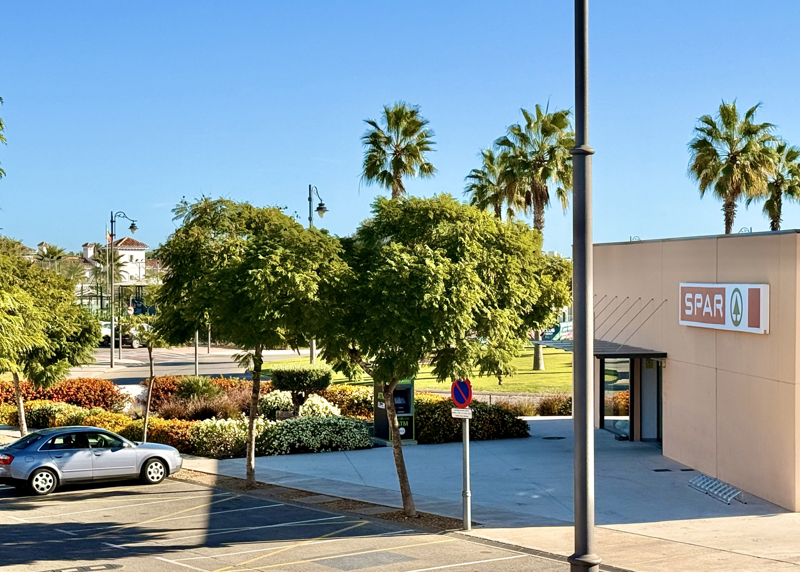 Albor apartment for sale, Shops, bars, and restaurants on the Boulevard at Mar Menor Golf Resort