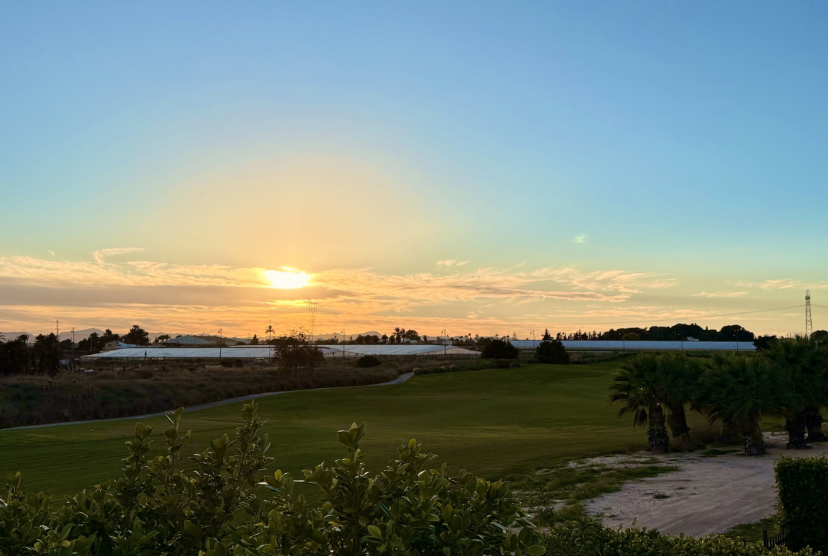 Albor apartment for sale, South-facing terrace with golf course views at Mar Menor Golf Resort