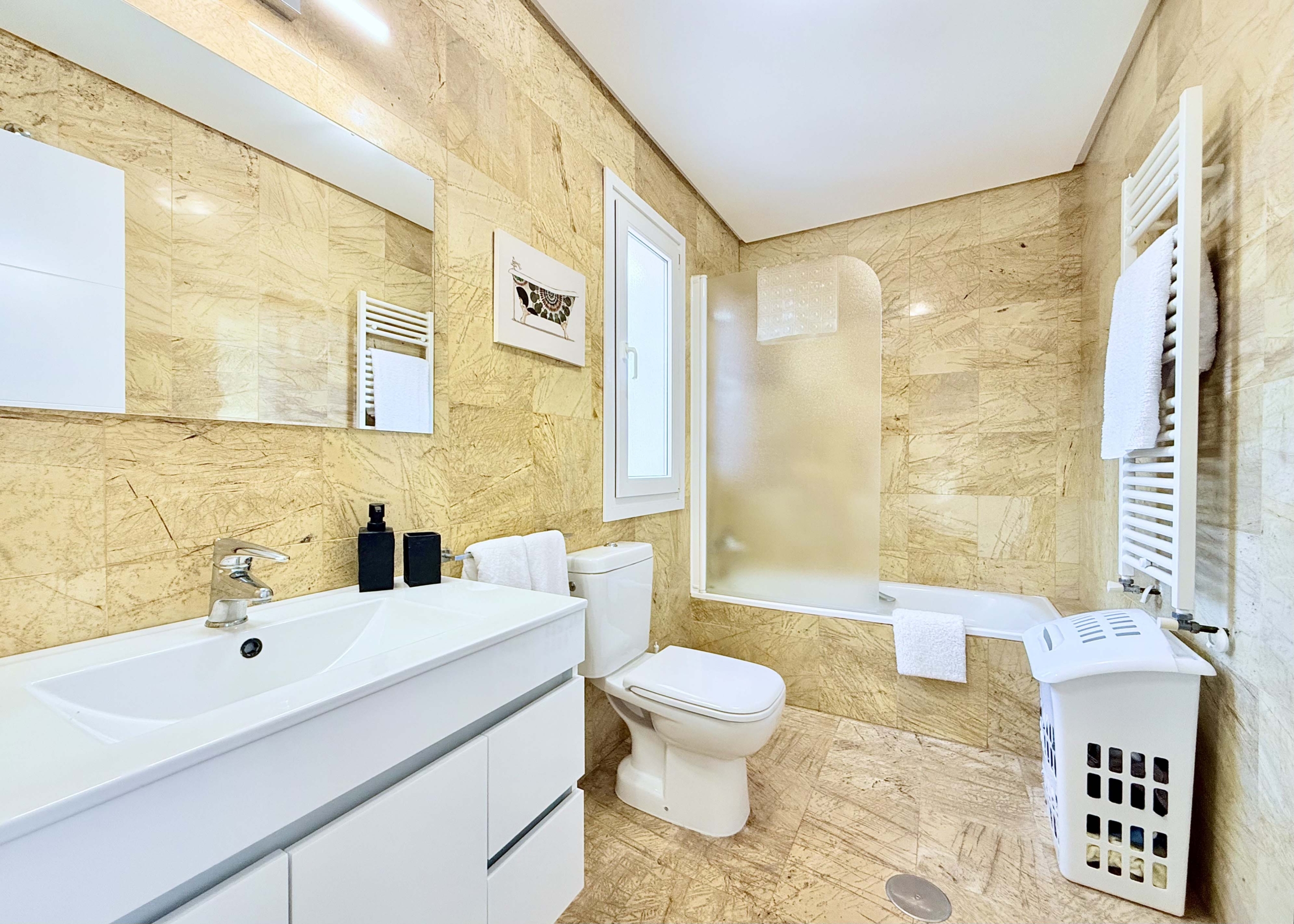 Modernised bathrooms at the Isla Grosa villa on Mar Menor Golf Resort.