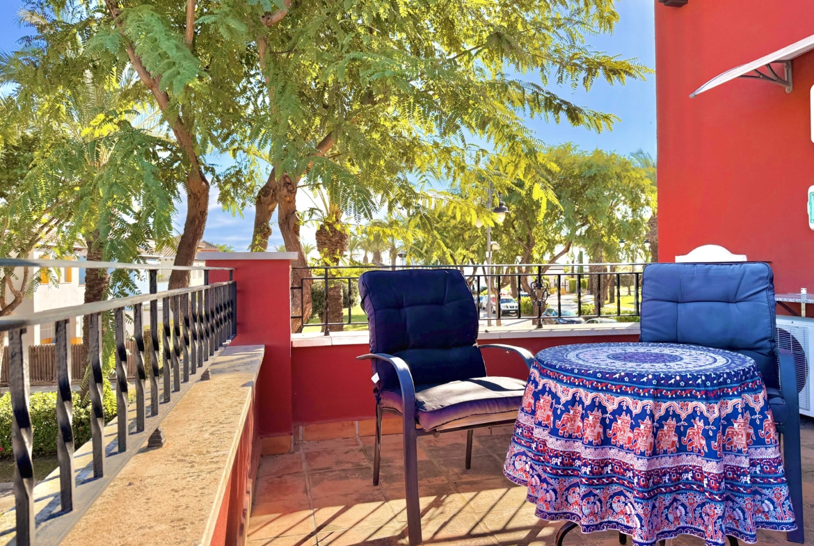Upper terrace suitable for sunbathing or outdoor workspace at the Isla Grosa villa on Mar Menor Golf Resort.