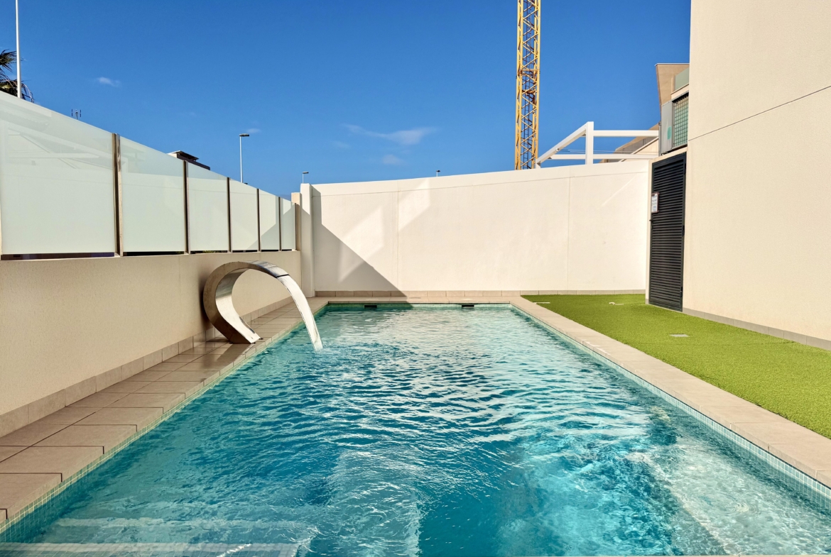 San Pedro del Pinatar communal pool at a property listed by Levante Properties