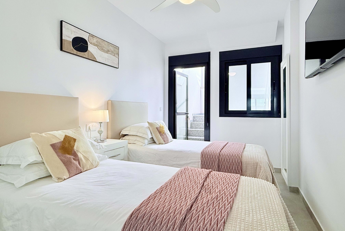 San Pedro del Pinatar apartment second bedroom Levante Properties