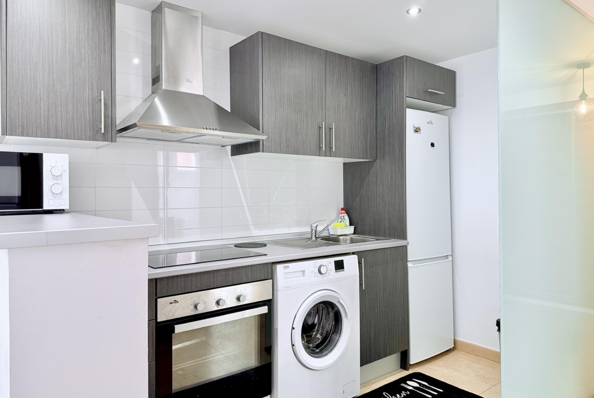 Lovely 1 Bedroom Apartment featuring a modern open-plan kitchen at Mar Menor Golf Resort
