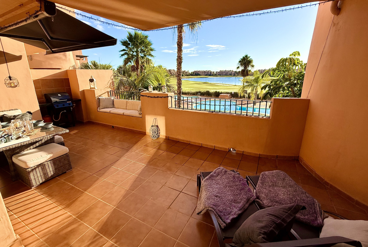 Apartment with golf and lake views at Mar Menor Golf Resort by Levante Properties