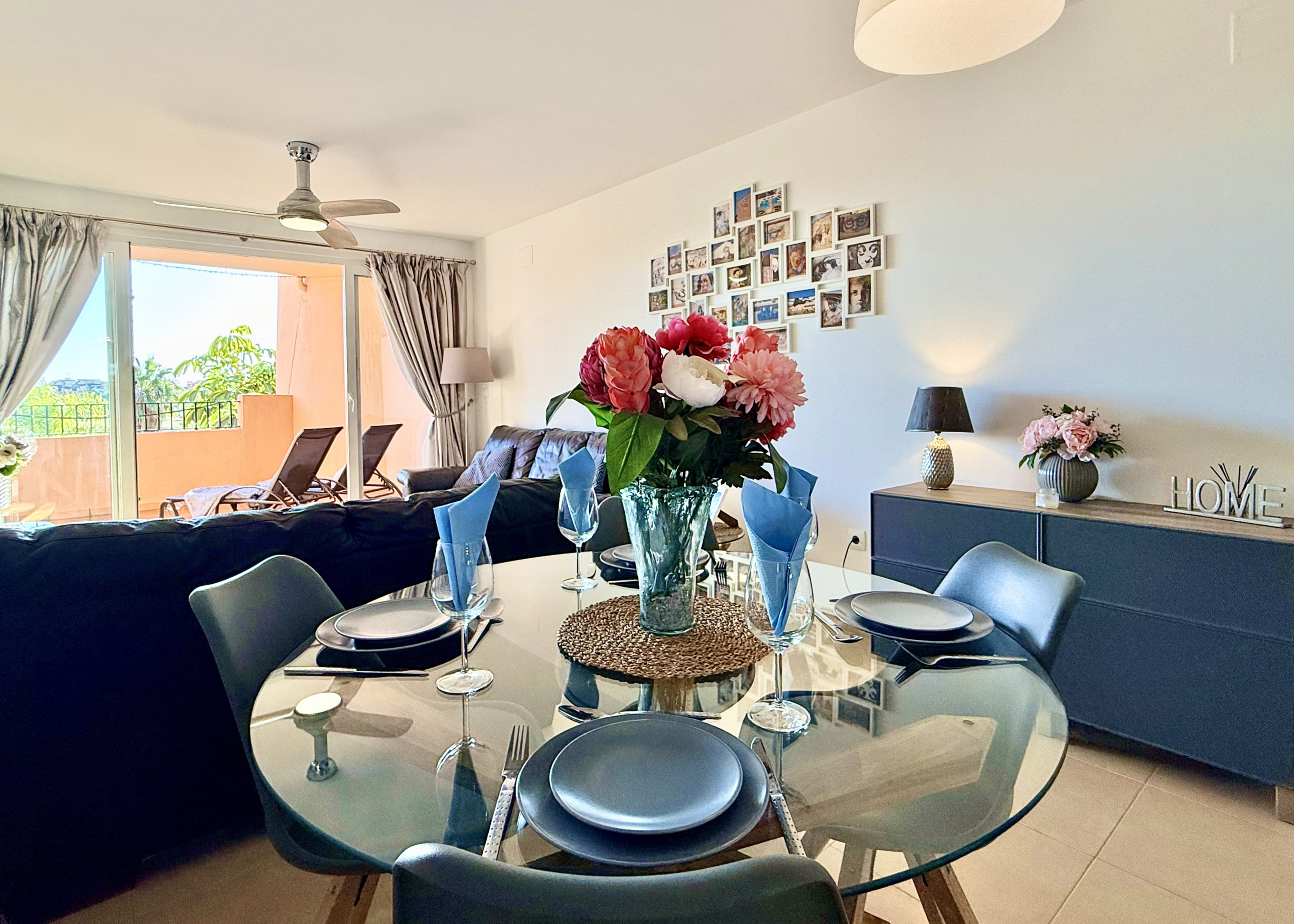 Open plan living and dining area in Mar Menor Golf Resort apartment by Levante Properties