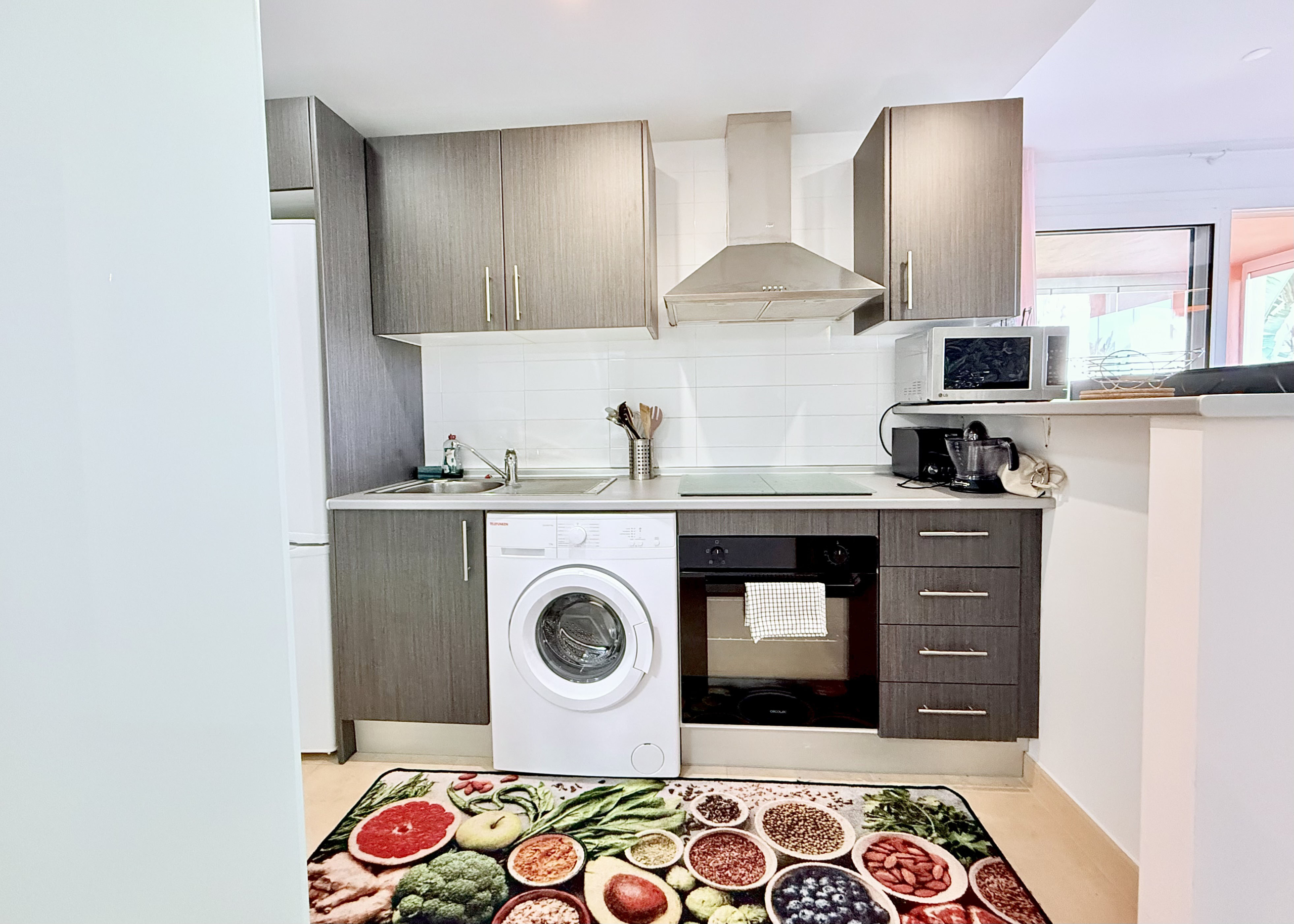 Modern 1 Bedroom Apartment kitchen on Mar Menor Golf Resort by Levante Properties