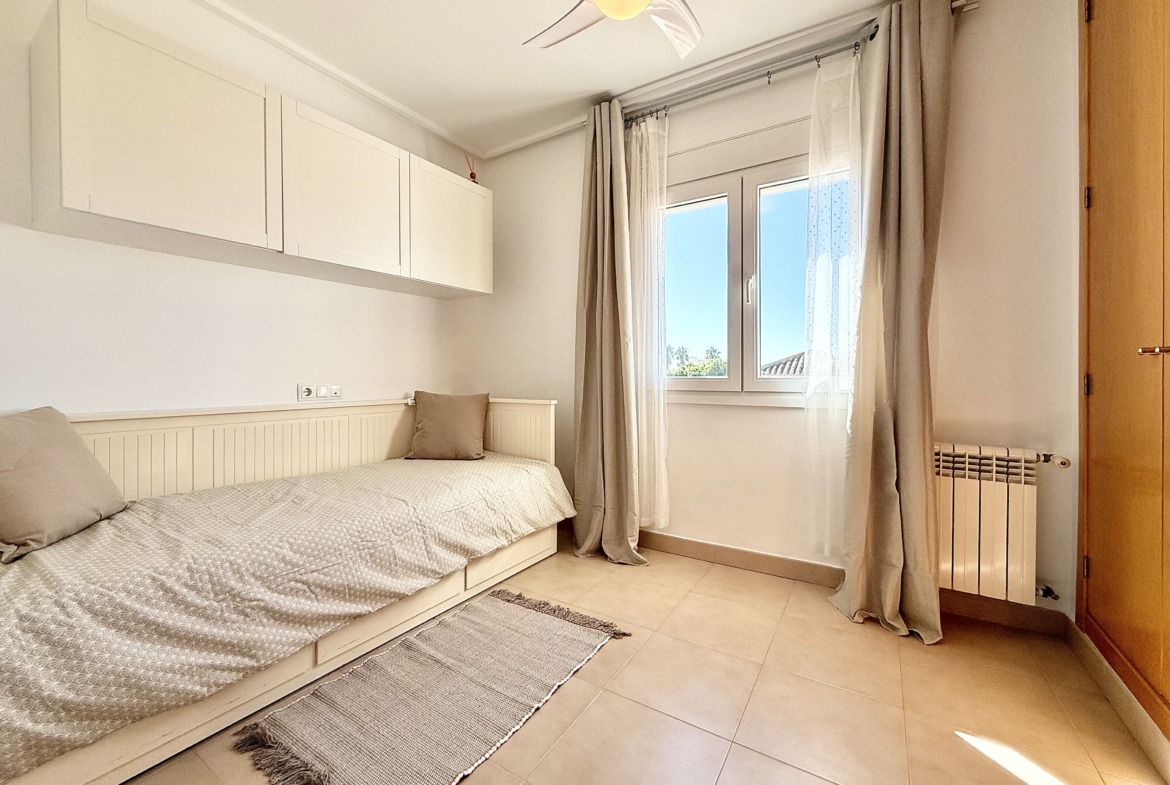 Third bedroom in exclusive 4 bed villa for sale on Mar Menor Golf Resort – Levante Properties