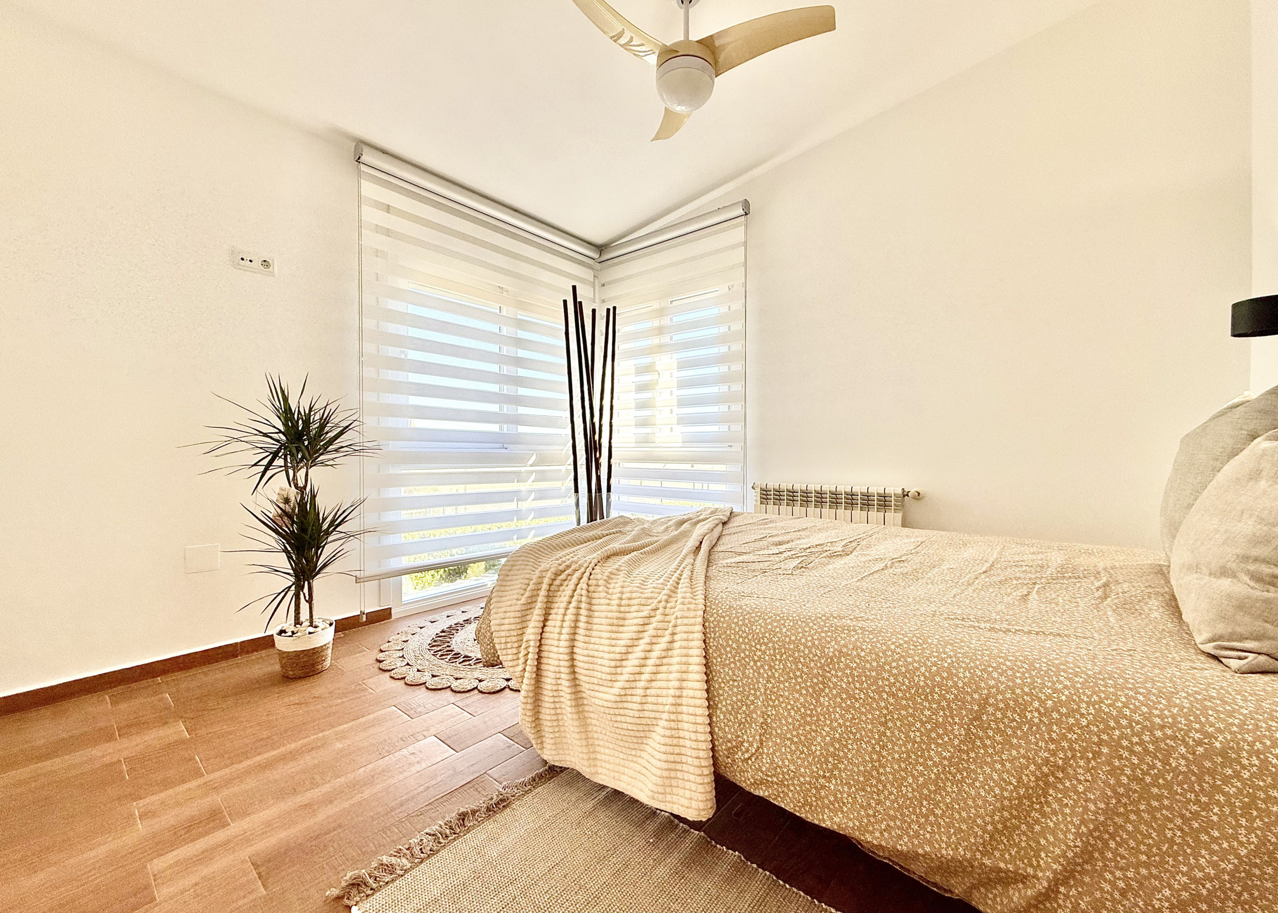 Master bedroom in exclusive 4 bed villa for sale on Mar Menor Golf Resort – Levante Properties