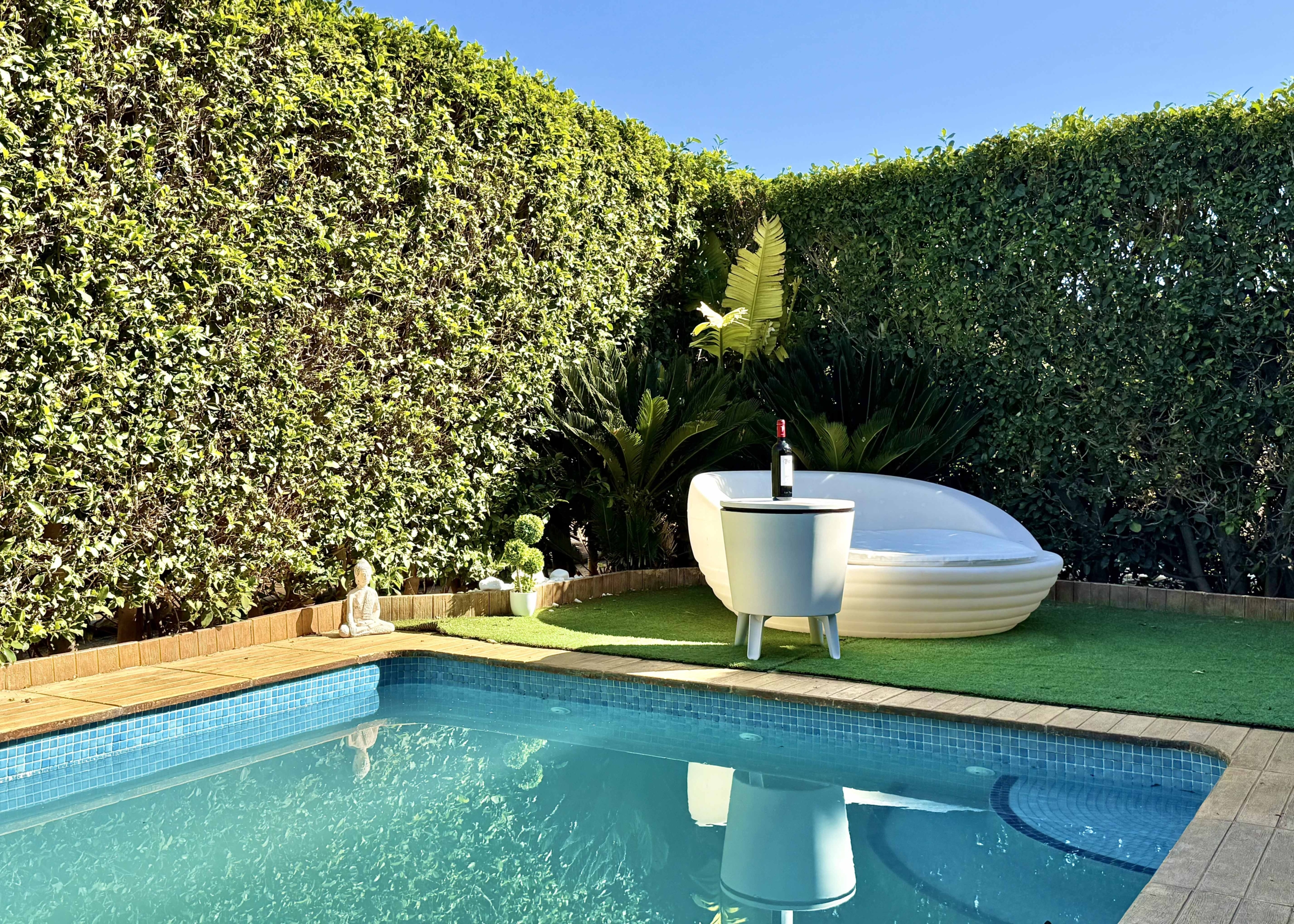 Private swimming pool and garden at exclusive 4 bed villa for sale on Mar Menor Golf Resort – Levante Properties
