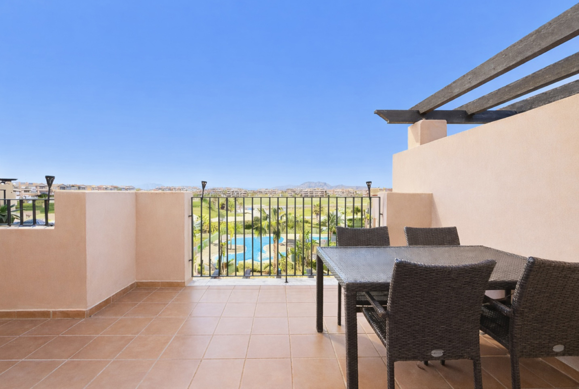 2-Bed Penthouse for Sale on Mar Menor Golf Resort. With lake, pool and golf views, and close to resort's facilities.
