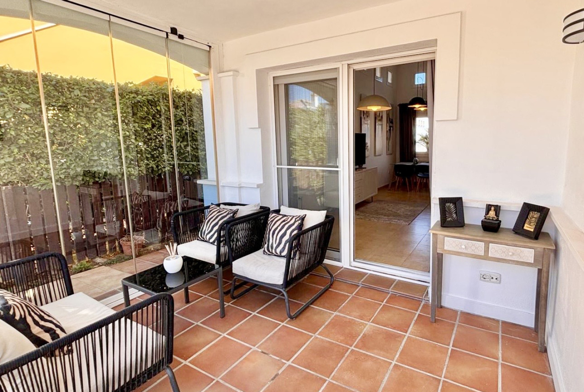 Enclosed terrace with glass curtains Mar Menor Golf Resort villa Levante Properties