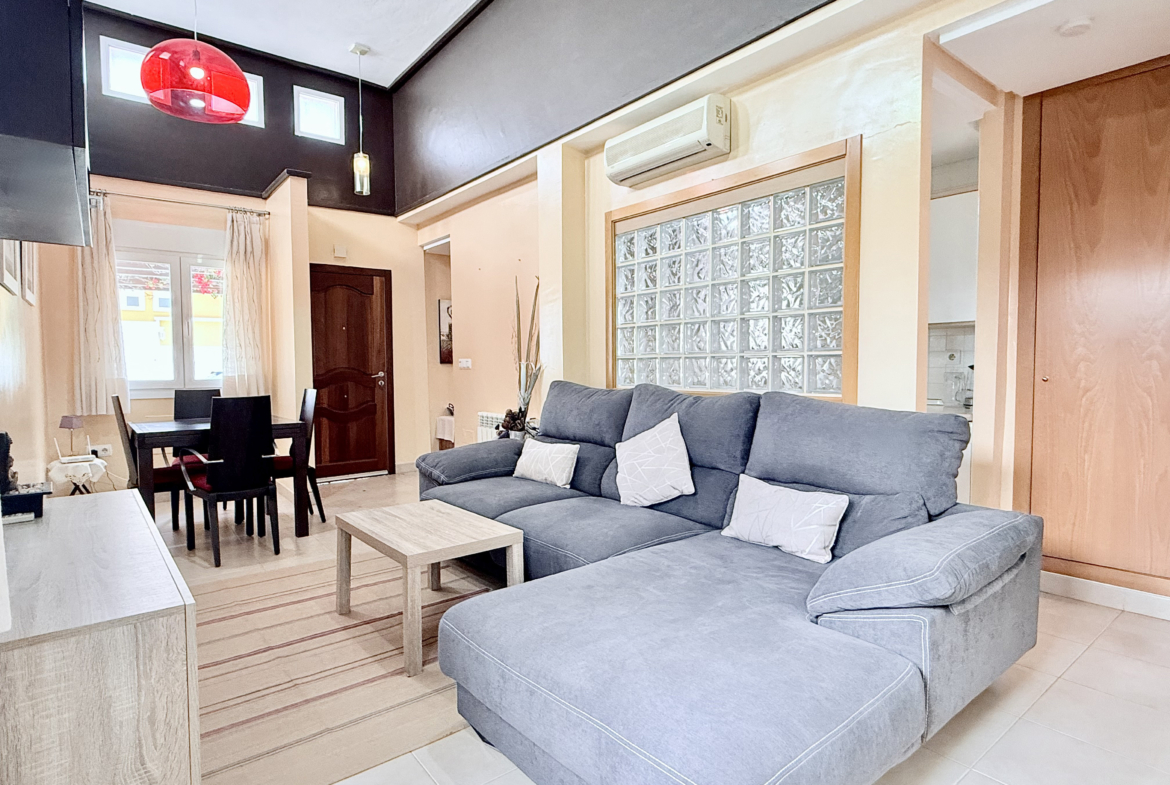 Bright living room in Ciervo villa at Mar Menor Golf Resort Levante Properties