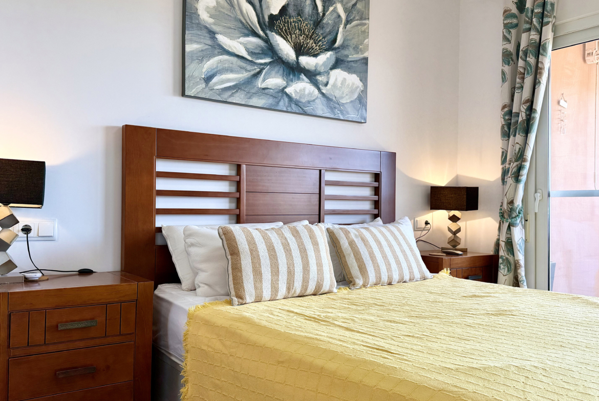 Master bedroom with en suite at Mar Menor Golf Resort Levante Properties
