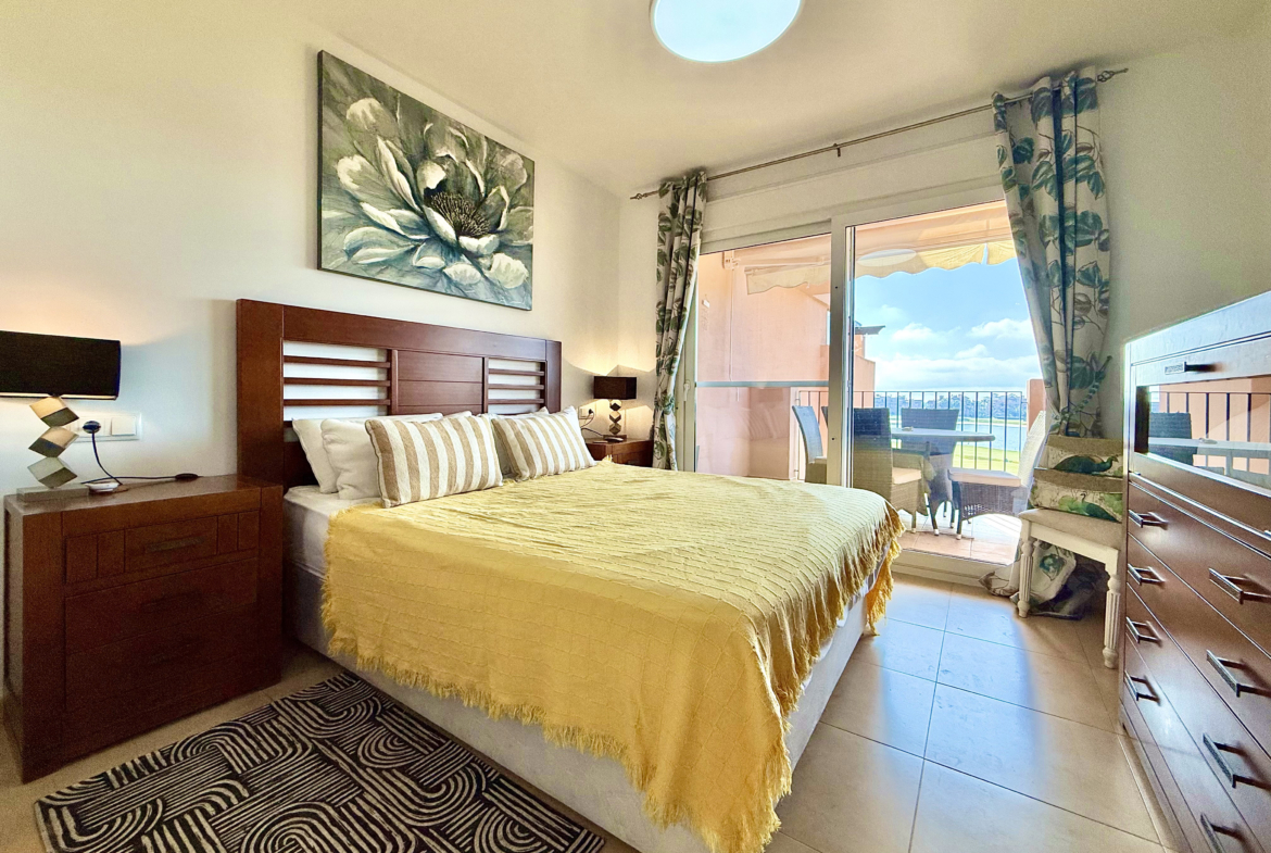 Master bedroom with en suite at Mar Menor Golf Resort Levante Properties