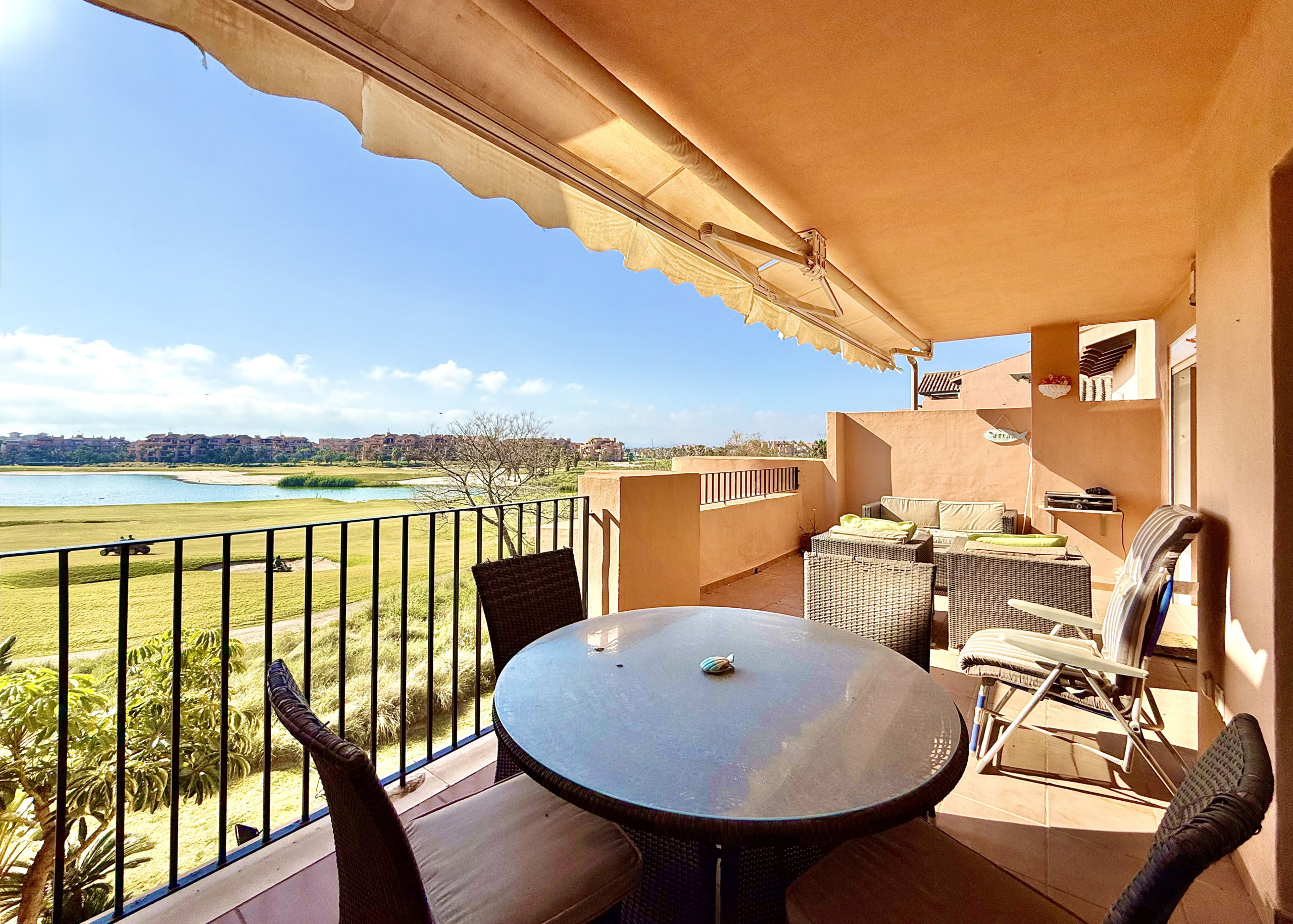 2-Bed Second Floor Apartment for Sale on Mar Menor Golf Resort. With lake and golf views, and close to resort's facilities. Key Ready.