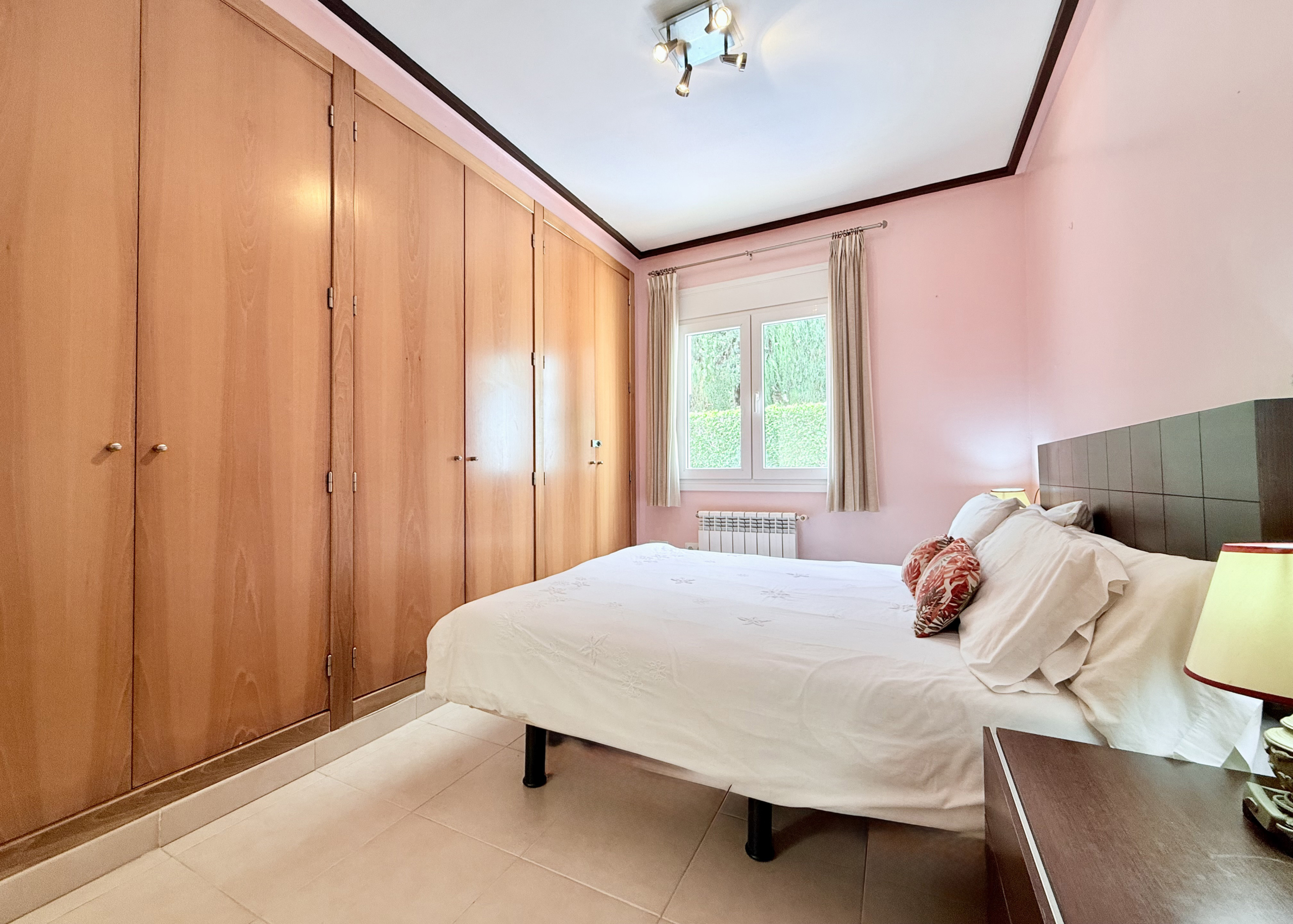 Master bedroom with en suite in Ciervo villa Mar Menor Golf Resort Levante Properties