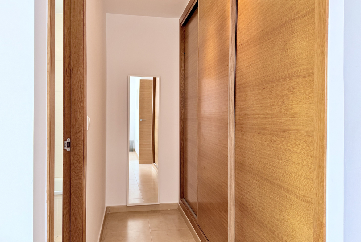Master bedroom suite in Mar Menor Golf Resort villa