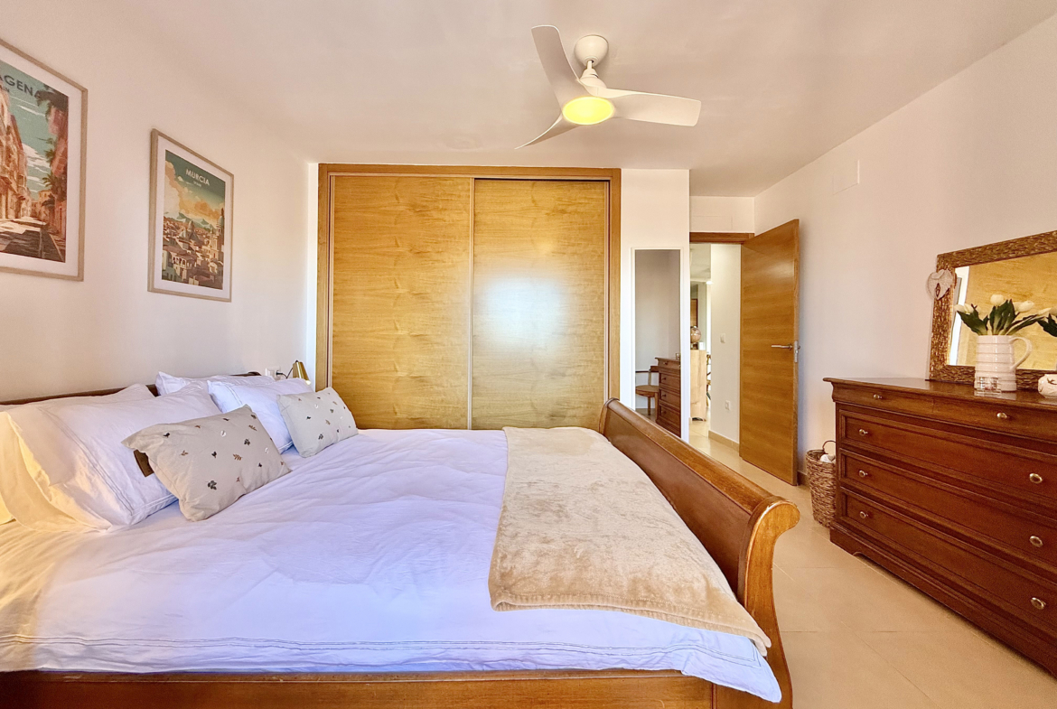 Master bedroom with terrace access in Mar Menor Golf Resort apartment