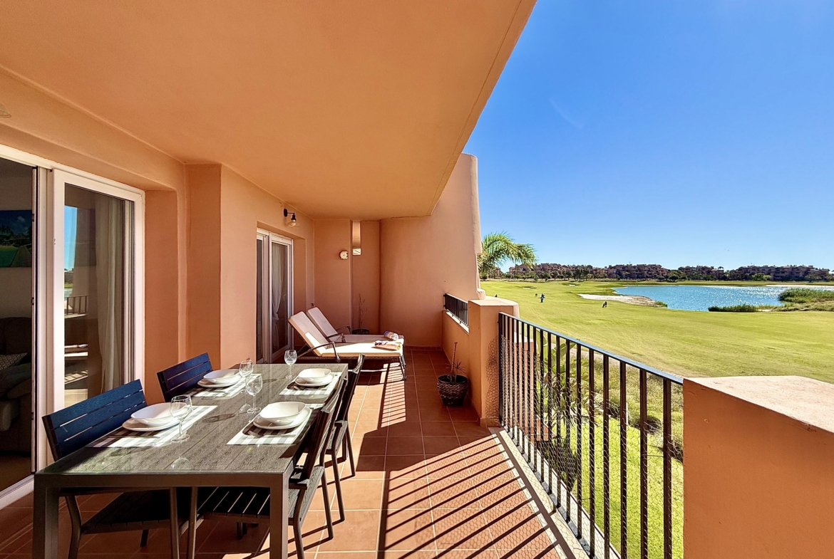 2-Bed First Floor Apartment for Sale on Mar Menor Golf Resort. With lake and golf views, and close to resort's facilities. Key Ready.