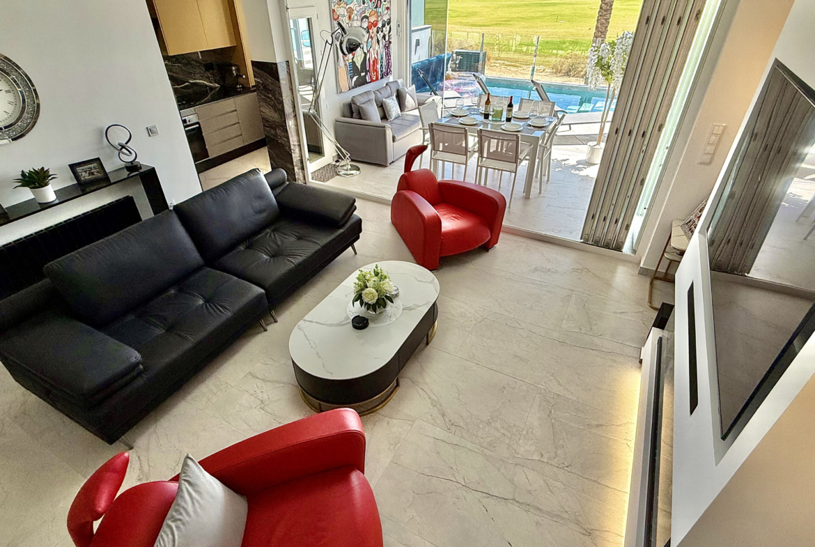 Contemporary living room in luxury Mar Menor Golf Resort villa listed by Cristina Lopez