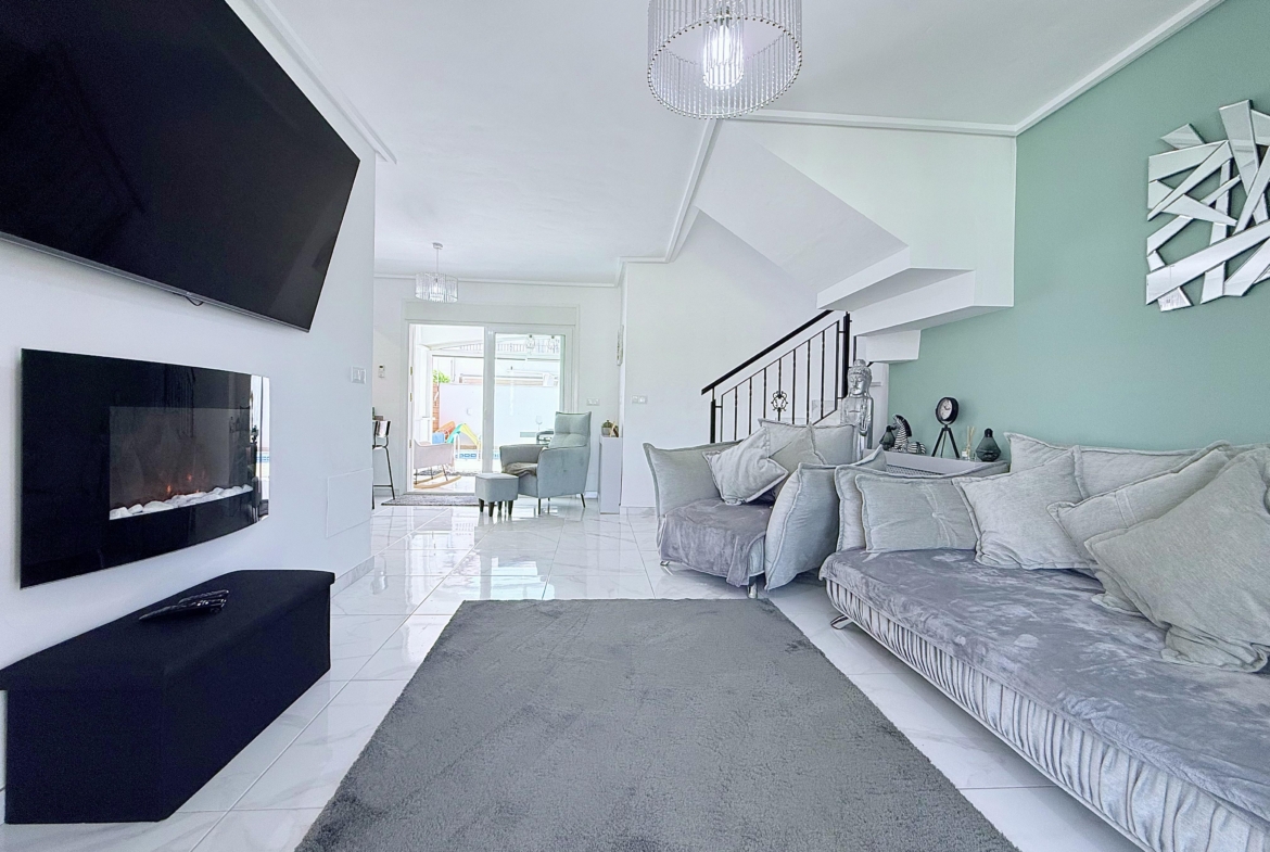Spacious open-plan lounge in Isla Grosa Villa on Mar Menor Golf Resort by Levante Properties