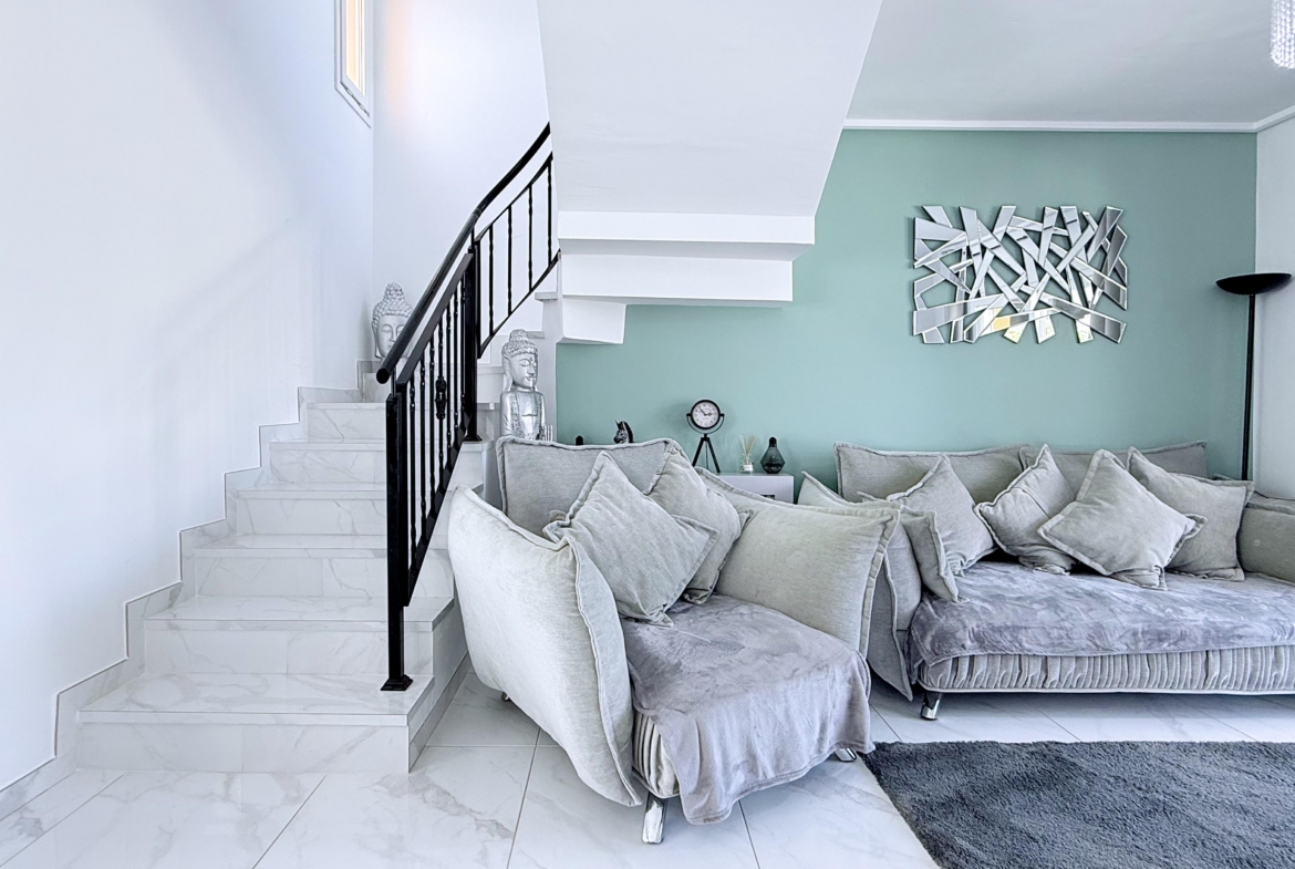 Spacious open-plan lounge in Isla Grosa Villa on Mar Menor Golf Resort by Levante Properties