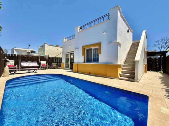 West Facing, Key Ready, 2-Bed Rondella Villa with Heated Pool For Sale in Mar Menor Golf Resort. Exclusively with Levante Properties.