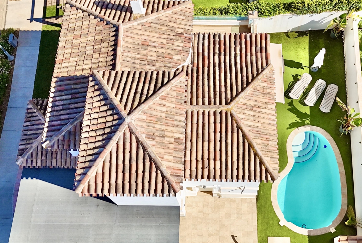 Private swimming pool at Baron villa on Mar Menor Golf Resort