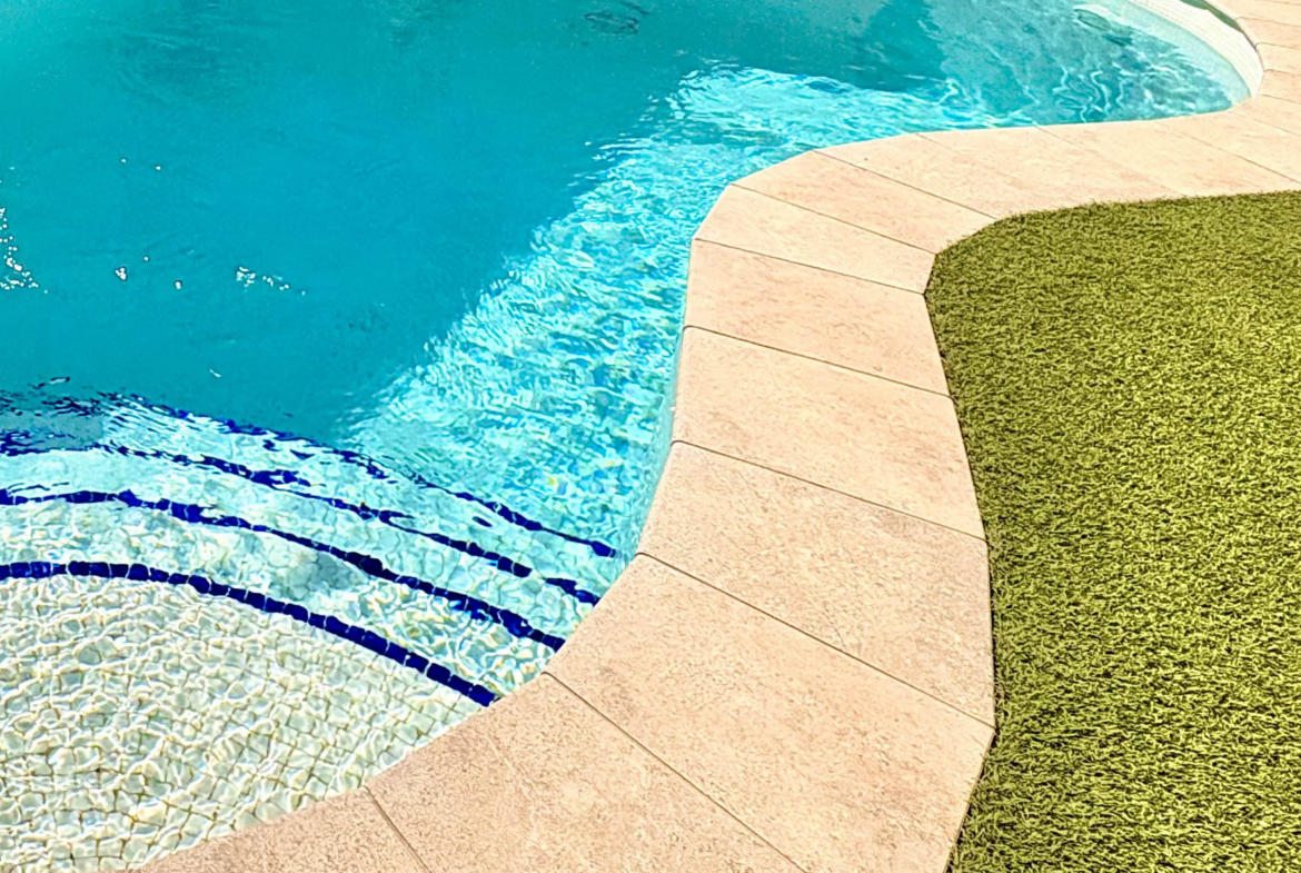 Private swimming pool at Baron villa on Mar Menor Golf Resort