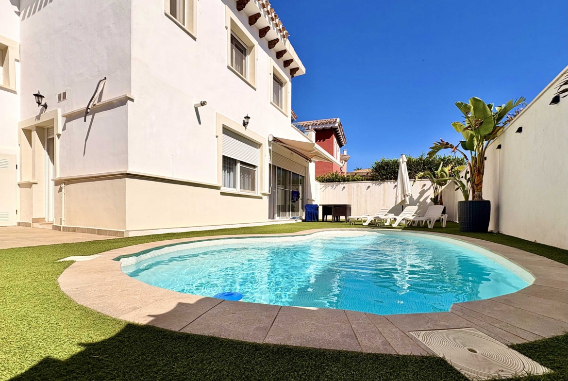 Private swimming pool at Baron villa on Mar Menor Golf Resort
