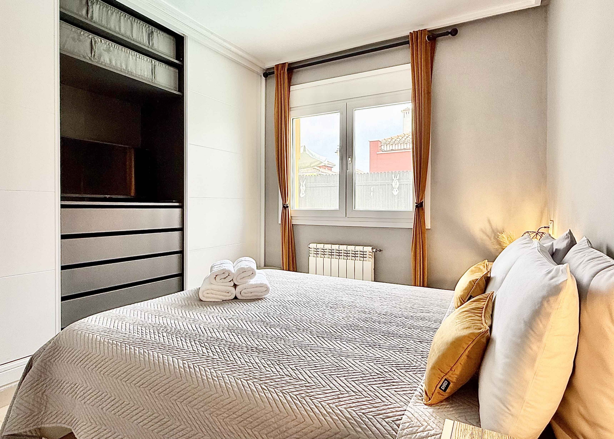 Bedroom in Rondella villa for sale on Mar Menor Golf Resort