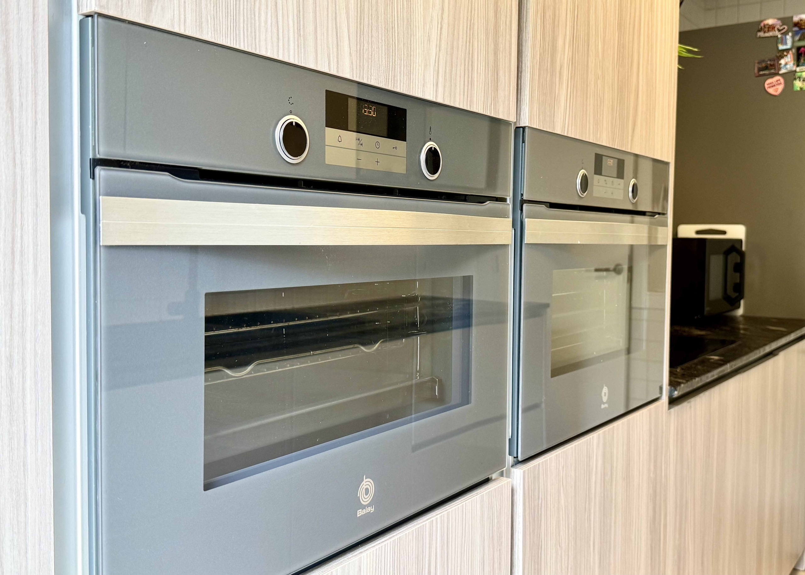 Modern kitchen in a Rondella villa on Mar Menor Golf Resort