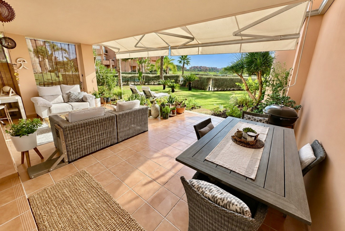 Discover this Ground Floor Apartment with Exceptional Outdoor Living for Sale on Mar Menor Golf Resort. Lake, pool and golf views. Key Ready.